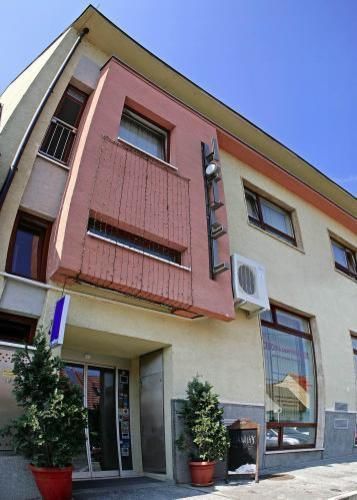 Hotel Maxim Svaty Jur Exterior foto